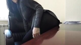 Mini Diva caressed herself in the office when no one was around