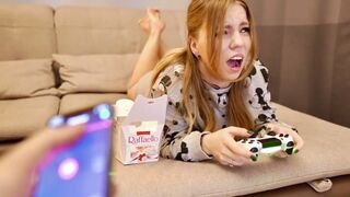 They came in with a cock shot from Lovense and then fucked in the mouth Kisankanna