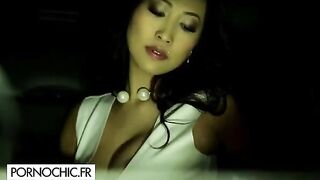 Sharon Lee gets her asshole gapped by a big dick in intense sodomy