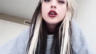 My girlfriend made me cum by the smell of her vagina