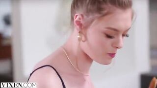 A babe named Amber has a stunning look and she likes having sex