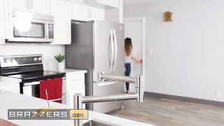 Oliver looks for his girlfriend, finds her new stepmom Dee Williams instead