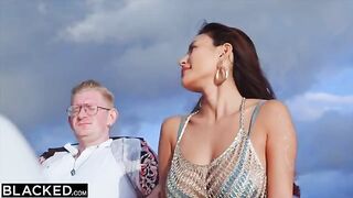 Gorgeous Rae Lil Black deserts her BF for a muscular guy