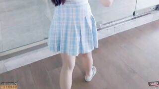 A Chinese girl is on vacation and met a boy to have sex with
