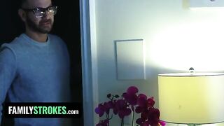 Redhead stepdaughter Vanna Bardot gets fucked in the room