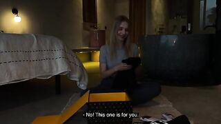 Unboxing with Californiababe turned into a hot intimate session