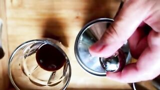 A curvy MILF gets her coffee and a morning orgasm