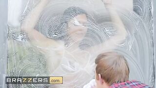 Ruby Sims gets her pussy railed by window cleaner in lingerie