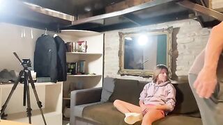 A guy fucks his girlfriend at home in hardcore style