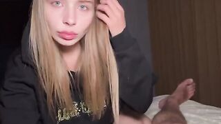 Ladies from IT also know how to make a decent blowjob. Californiababe