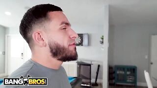 Peter Green gets obsessed with PAWG Harley King's ass