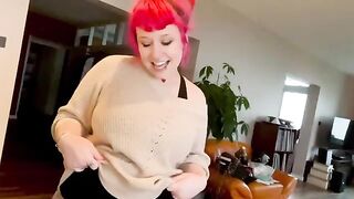 Proxy Paige stuffing her rosebud with a big pasta fork