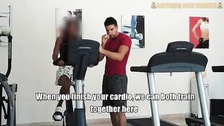 A hot Venezuelan girl is fucking in the gym, taking a big risk
