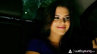 The mean girl Keisha Grey makes her stepsister Abella Danger squirt