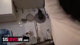 The stepsister Alex Coal blindly fucked by her stepbrother for a challenge