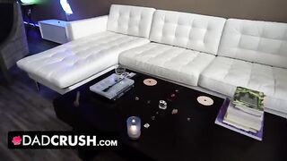 The stepdaughter makes her stepfather forget his anger with a blowjob