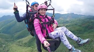 Sexx Sexxx squirts while paragliding 2200 m above the sea