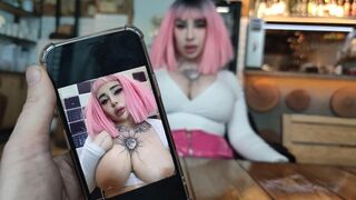 A girl was having sex with her waiter in the restaurant toilet