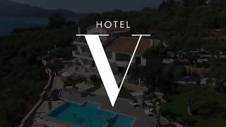 Blonde babys wants a big black cock instead of her pool service