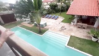 A hot chick had sex with a stranger on the beach in a passionate encounter