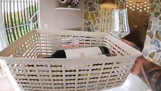 I seduced a hotel employee and received an amazing service