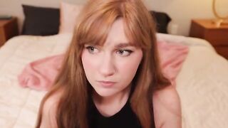 The hot babysitter Jaybbgirl offers you a sexual favor