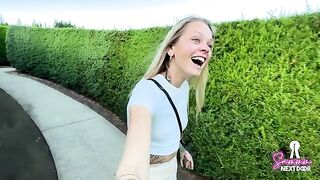 Petite chick got lost in a body of a sexy guy