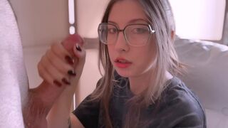A girl is investigating what her mouth is capable of. Pretty interesting!