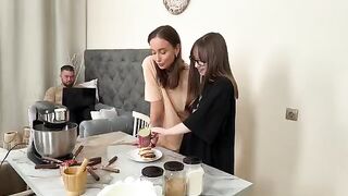 A hot threesome after cooking Russian syrniki, just like in the steamy videos