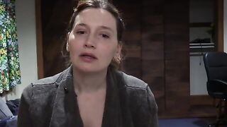 The stepmom teaches the birds and the bees with a Fleshlight twist
