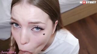 The delivery girl got fucked by a random stranger for being so hot