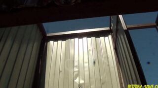A girl was secretly shot at the beach house, it's erporn style