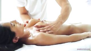 The masseur convinced the girl to have sex through a steamy session