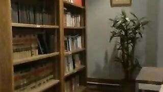 Someone gets fucked in the dark by a mysterious figure