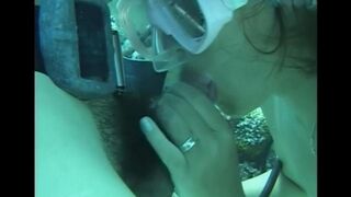 A man has sex with a girl right in the pool water