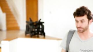Two guys pushed Veronika Avluv’s pussy with their hard dicks