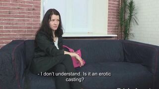 An agent had sex with a girl for 700 euros at the casting in HD