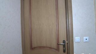 A pick-up guy fucked Russian slut in the bedroom