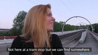 Blonde chick is getting banged in the bushes on Karachi