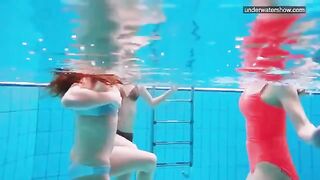 Nude girls in the pool, captured by a sneaky camera