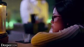 The cookboy fucked petite Lulu Chu and made her cum hard