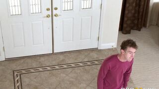 I met a guy in the bedroom and was fully ready for sex
