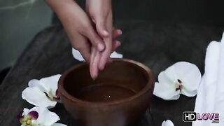 Hot erotic massage from a friend with a nice butt