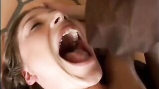 A woman has accepted the sperm of all her lovers. Look at this stunning scene!