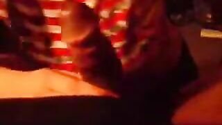 A sexy lady makes a stunning homemade blowjob video