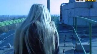Tourist left his girl and fucked a Pikaper in the ass in the mountains