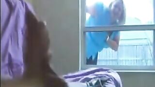 A woman peeps on a guy masturbating in the ward