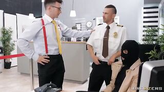 Robber tried to rob a bank but ended up getting fucked