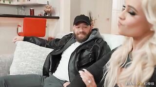 A hot woman is fucking with her husband for money