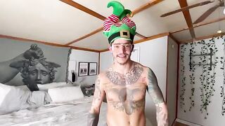 It's a Christmas Creampie with Angelrawww - exclusive role play